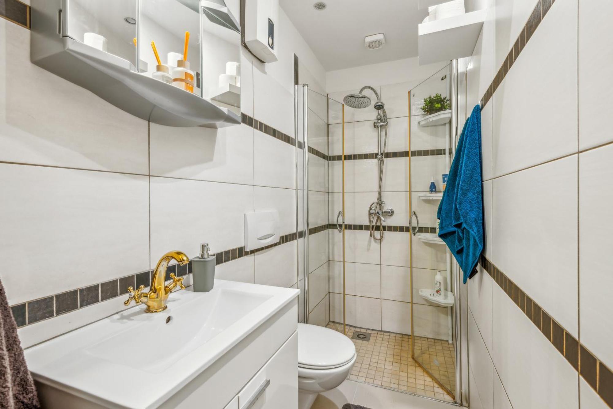 Zentrale Lage ... Ideal Fuer Geschaeftsleute, Monteure, Familien...3 Zimmer, Wlan, Smarttv Mettmann Zewnętrze zdjęcie